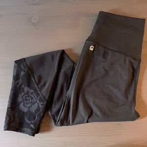 FABLETICS women’s leggings size small